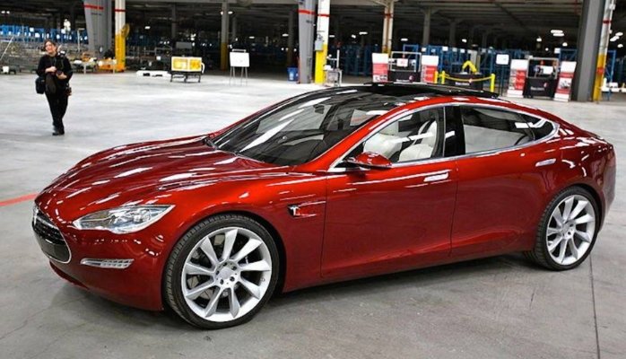 Tesla Model 3 a 30mila euro. Ecco la rivoluzione!